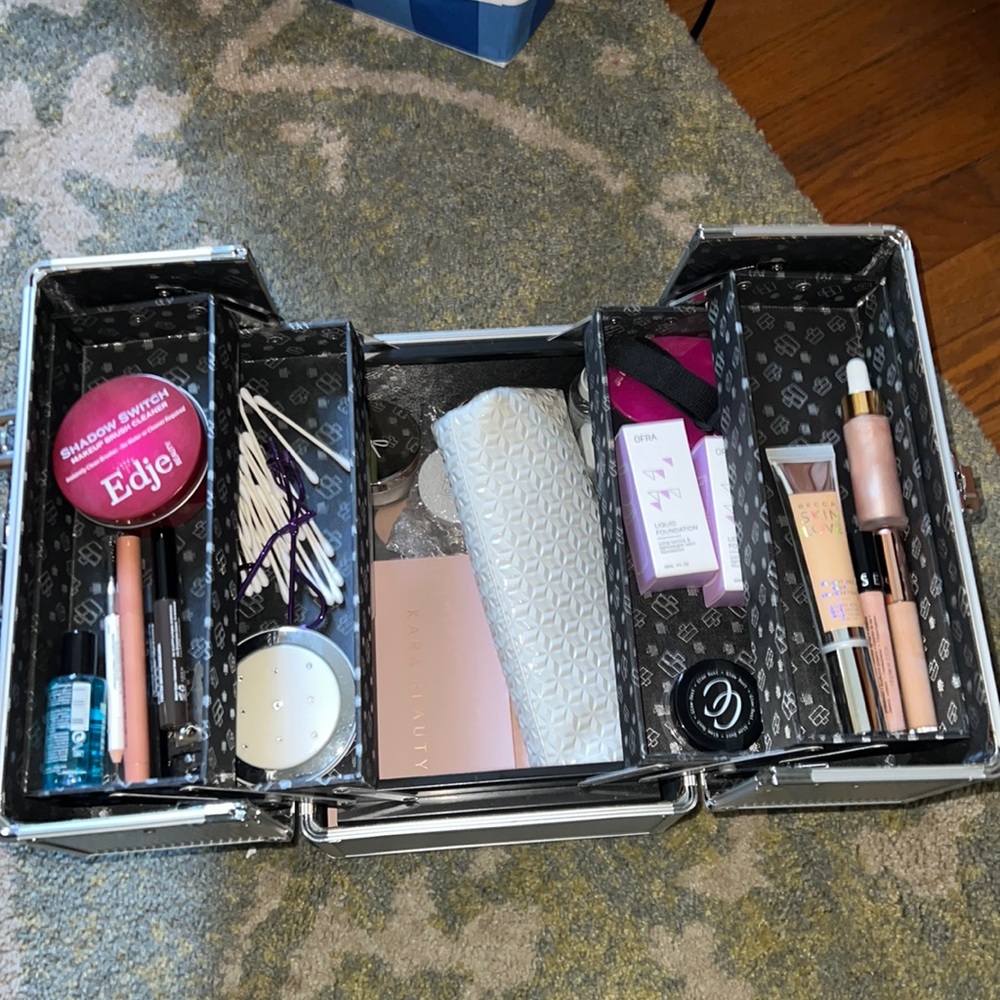 Makeup kit